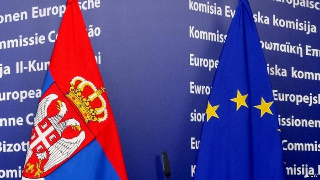 Λιγότεροι από τους μισούς Σέρβους υπέρ της ένταξης στην Ε.Ε.