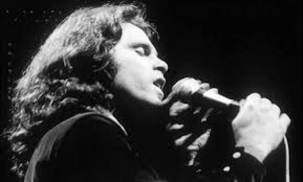 Διάσημη τραγουδίστρια: «Ο φίλος μου σκότωσε τον Jim Morrison! » (pics)