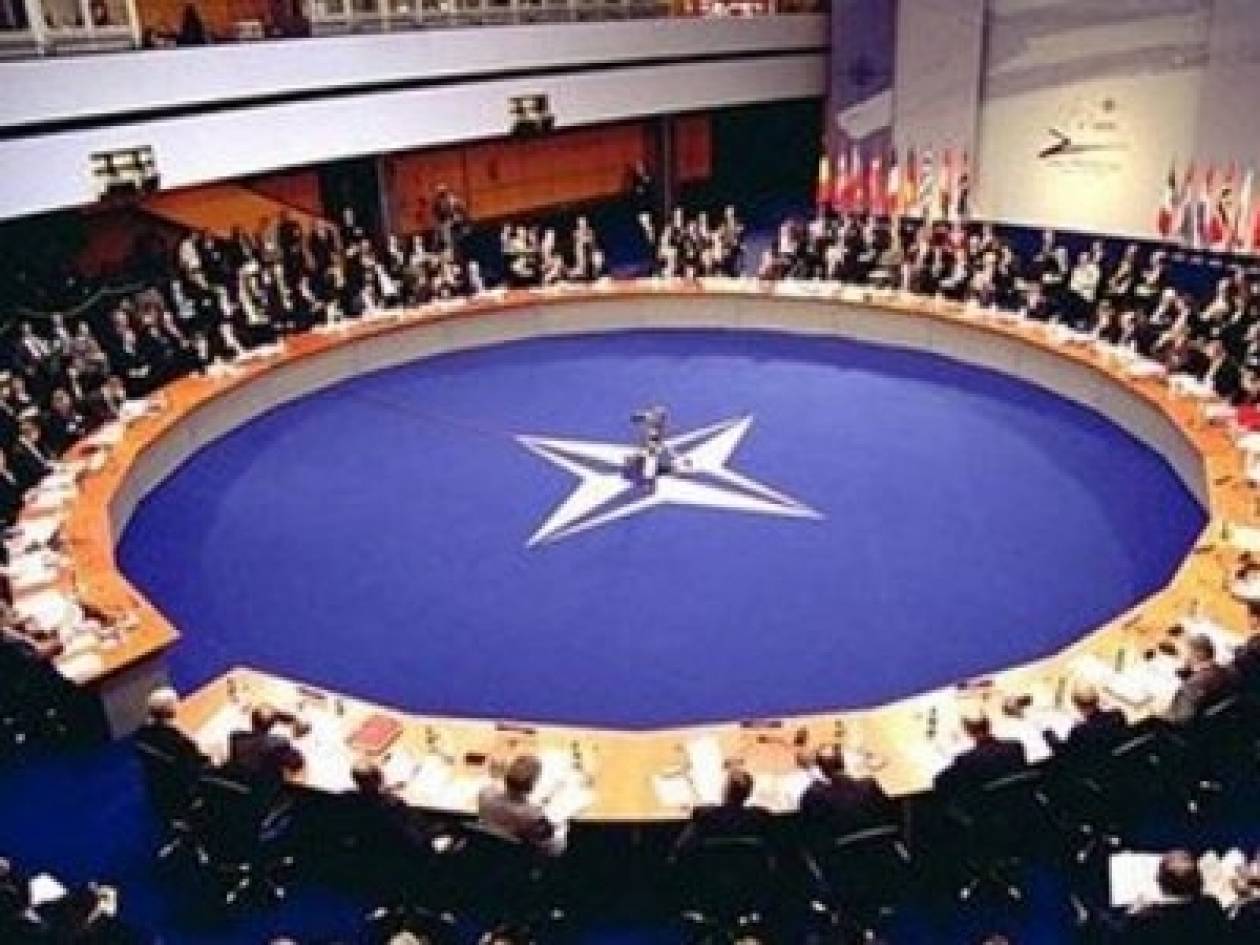 Το NATO έτοιμο «να αυξήσει τη βοήθεια που παρέχει» στην ουκρανική κυβέρνηση