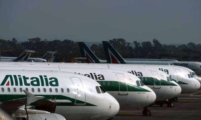 Ιταλία: Υπεγράφη η συμφωνία εξαγοράς του 49% της Alitalia από την Etihad