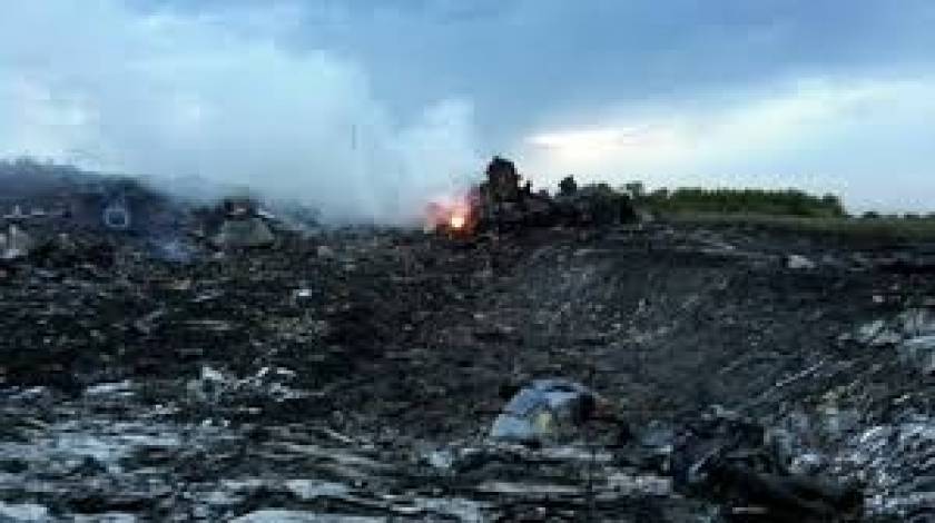 Boeing 777: Αναγνωρίστηκαν 65 από τα θύματα της συντριβής στην Ουκρανία
