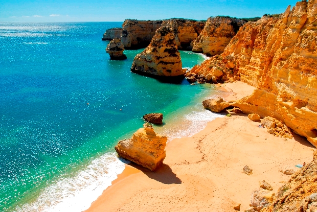 Algarve-Praia-Da-Marinha-Creditos LuisDaCruz2