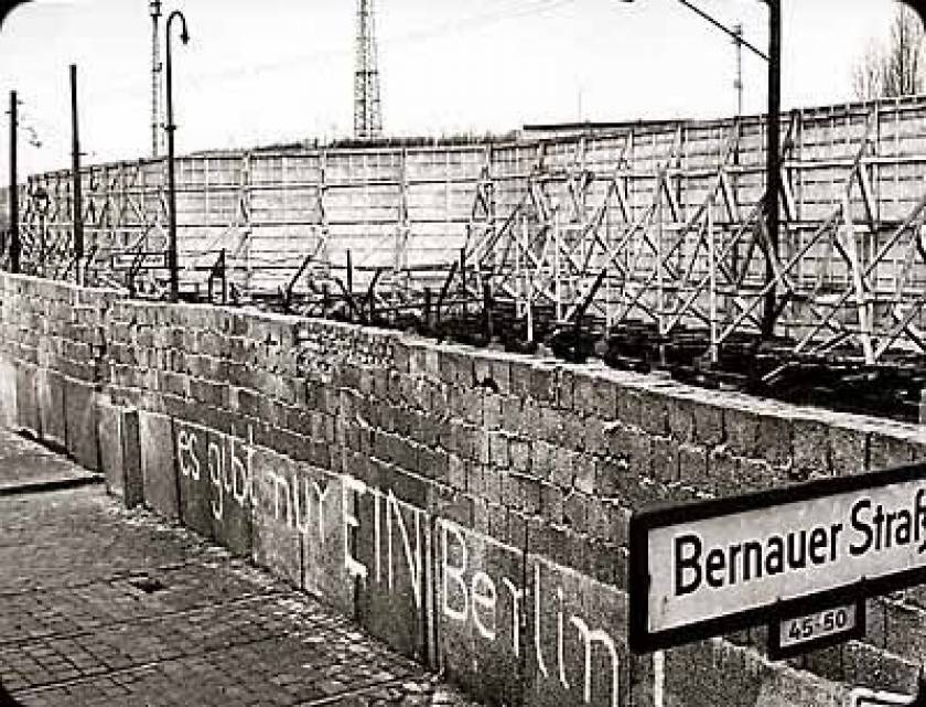 Το 19% των Γερμανών δεν γνωρίζουν την επέτειο ανέγερσης του Τείχους του Βερολίνου