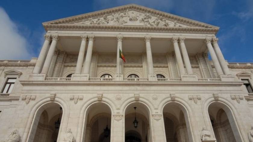 Πορτογαλία: Η δικαιοσύνη απορρίπτει τις περικοπές των συντάξεων από το 2015