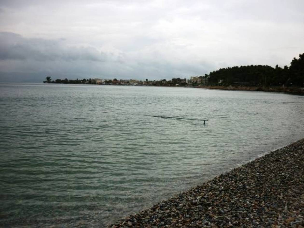Εντοπίστηκαν φυσίγγια σε παραλία της Αττικής