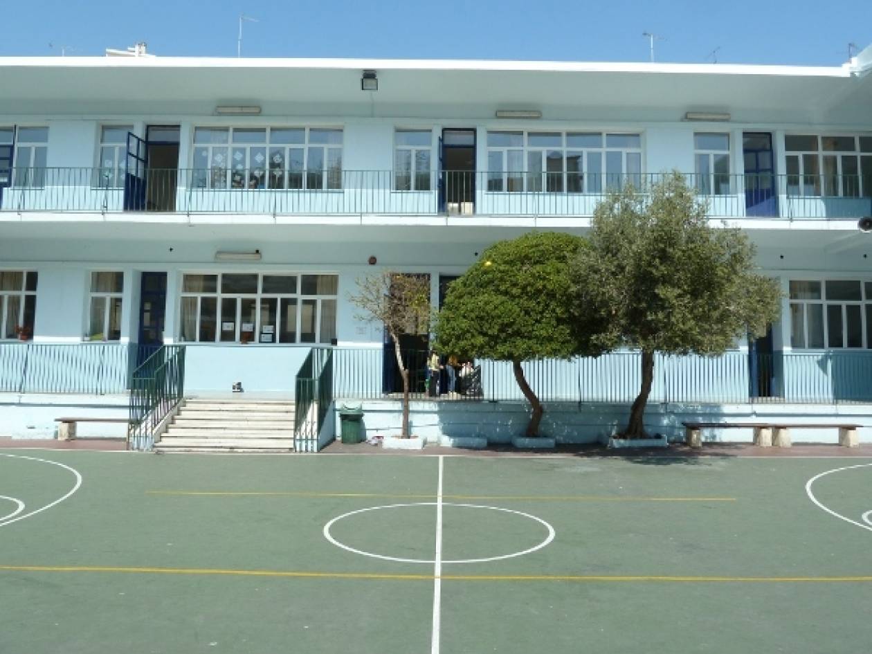 Διάρρηξη με βανδαλισμούς σε σχολεία του Πειραιά