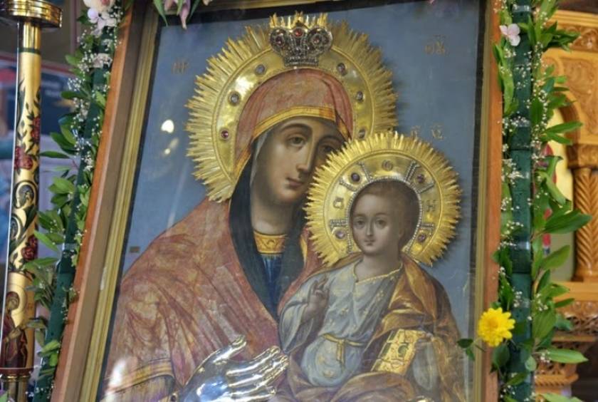 Ημαθία: Αποχαιρέτησε την θαυματουργή εικόνα της Παναγίας της Αγιοταφίτισσας