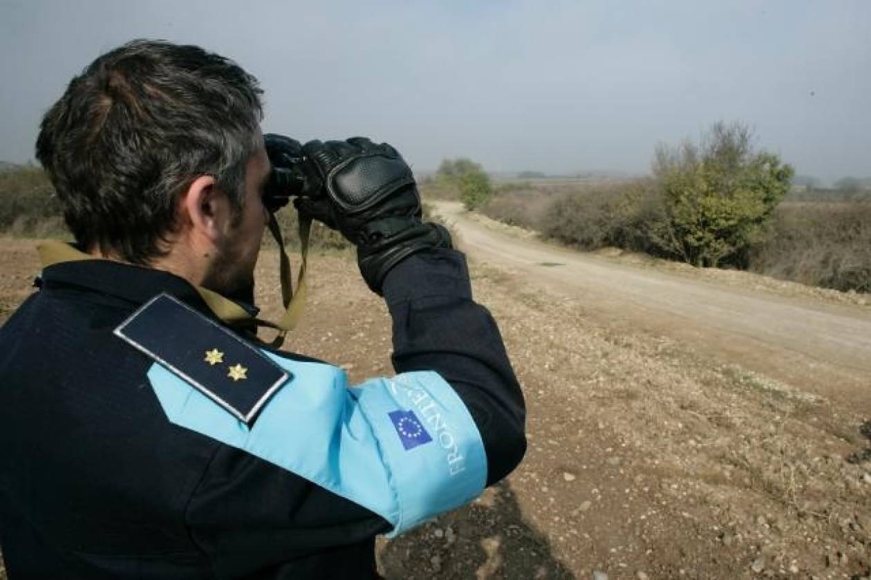 FRONTEX: Ανέστειλε λόγω Έμπολα τις πτήσεις επαναπατρισμού παράτυπων μεταναστών