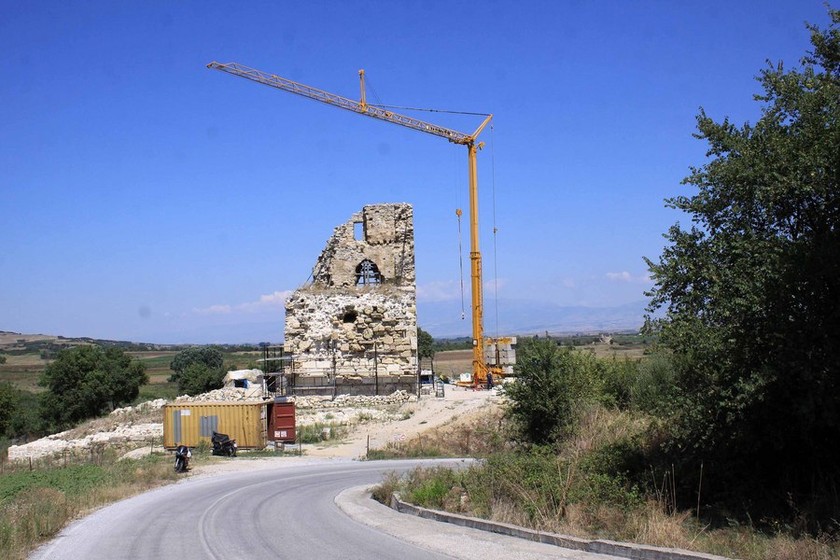 Αμφίπολη: Πλήθος κόσμου συρρέει στις ανασκαφές – Τι λέει το Υπουργείο Πολιτισμού (photos)