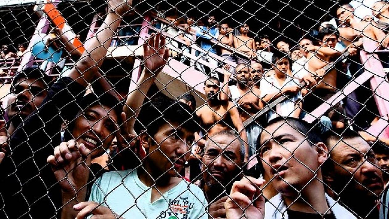 Αυστραλία: Η κυβέρνηση θα απομακρύνει από τα κέντρα κράτησης τα παιδιά των μεταναστών
