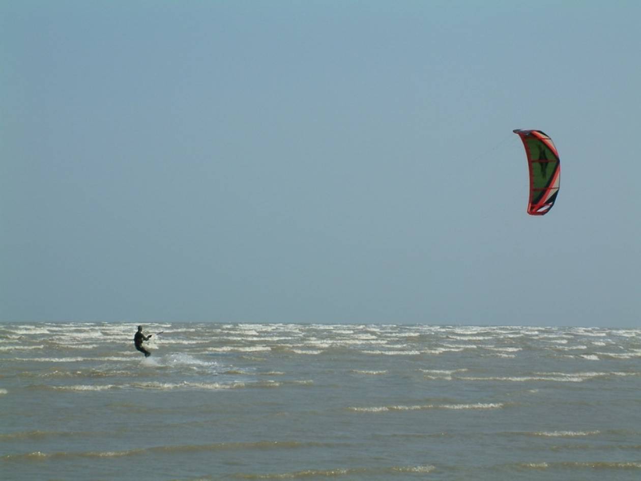 Τραυματισμός 30χρονου χειριστή kite surf στην Αλόννησο