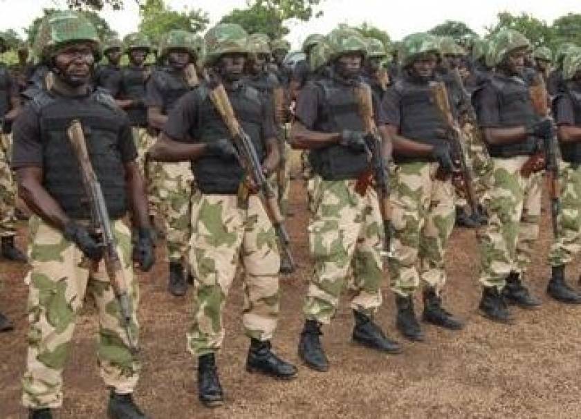 Νιγηρία: Στρατιώτες στασίασαν, απαιτώντας να τους δοθούν καλύτερα όπλα