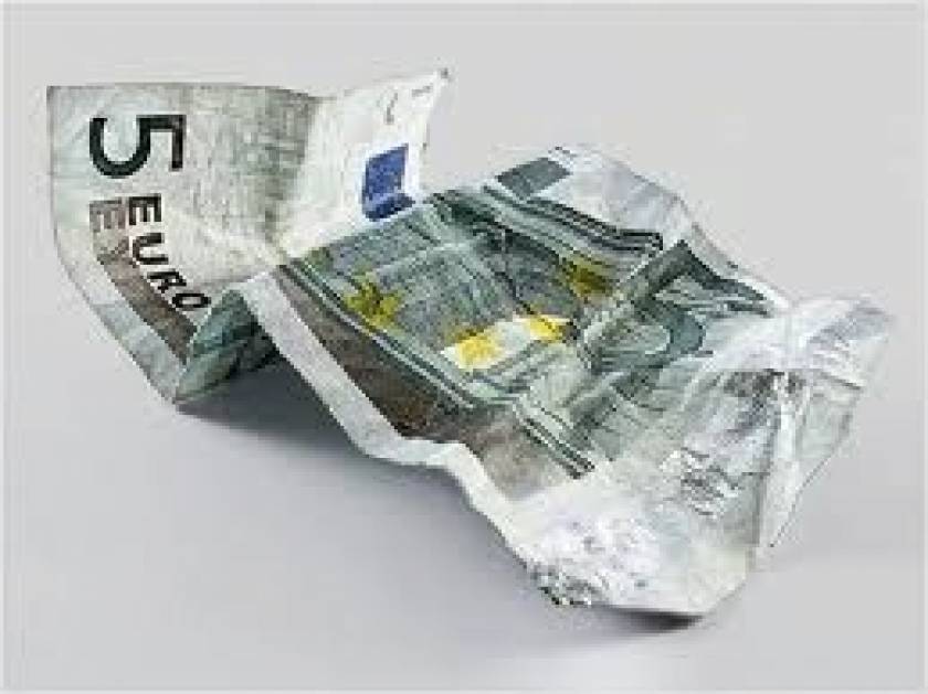 Το ευρώ  διαμορφώνεται στα 1,3272 δολάρια