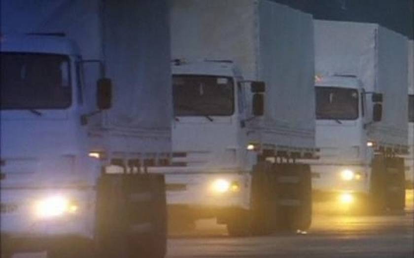Ουκρανία: Ξεκίνησαν οι έλεγχοι στα ρωσικά φορτηγά με την ανθρωπιστική βοήθεια