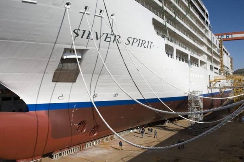 Θεσσαλονίκη: «Έδεσε» το Silver Spirit στο λιμάνι της πόλης