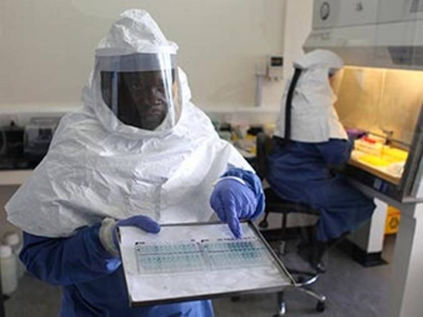 Έμπολα: Ο πρώτος Βρετανός θετικός στον ιό