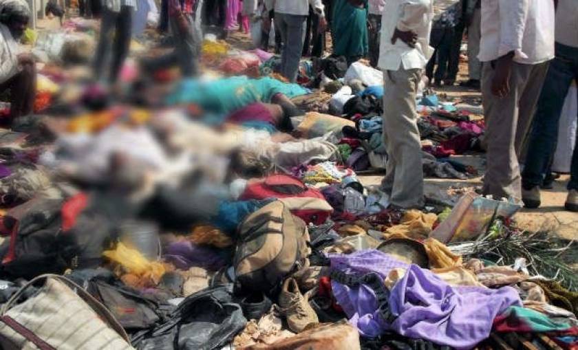 Ινδία: 10 νεκροί σε ναό από τον πανικό που επικράτησε ανάμεσα στο πλήθος