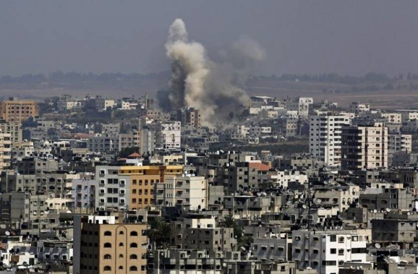Γάζα: Σειρήνες ηχούν στο Ισραήλ - Χιλιάδες Παλαιστίνιοι γιορτάζουν