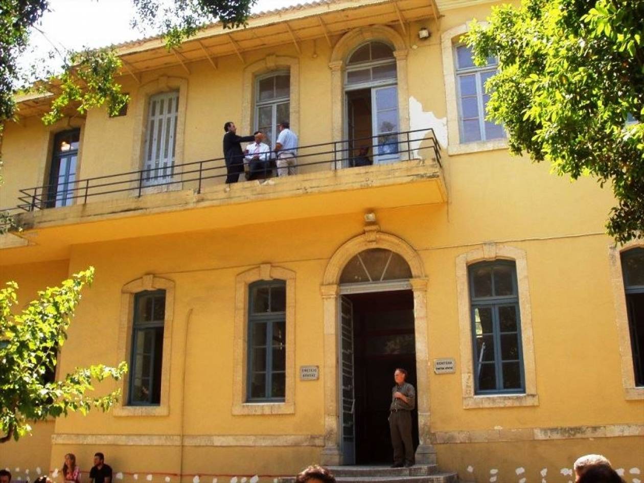 Κρήτη: Επιτέθηκαν σε δικηγόρο μέσα στα Δικαστήρια των Χανίων