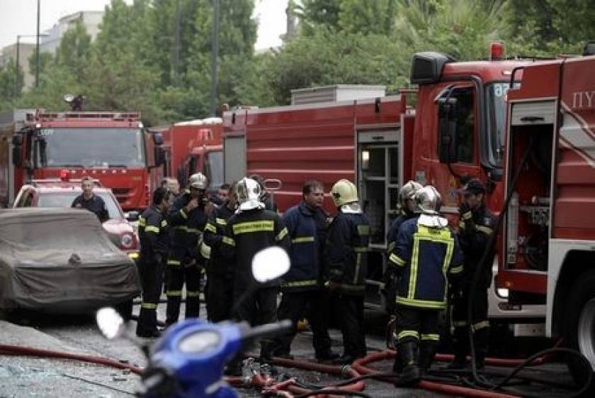 Καστοριά: Τραυματίστηκε σοβαρά πυροσβέστης σε κατάσβεση πυρκαγιάς
