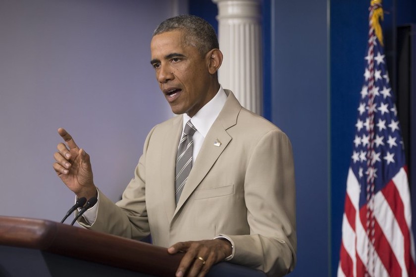 Το σακάκι που επέλεξε ο Ομπάμα «σαρώνει» στα μέσα κοινωνικής δικτύωσης (pics)