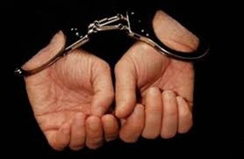 Μαγνησία: Τρεις συλλήψεις για στέρηση άδειας σε καταστήματα