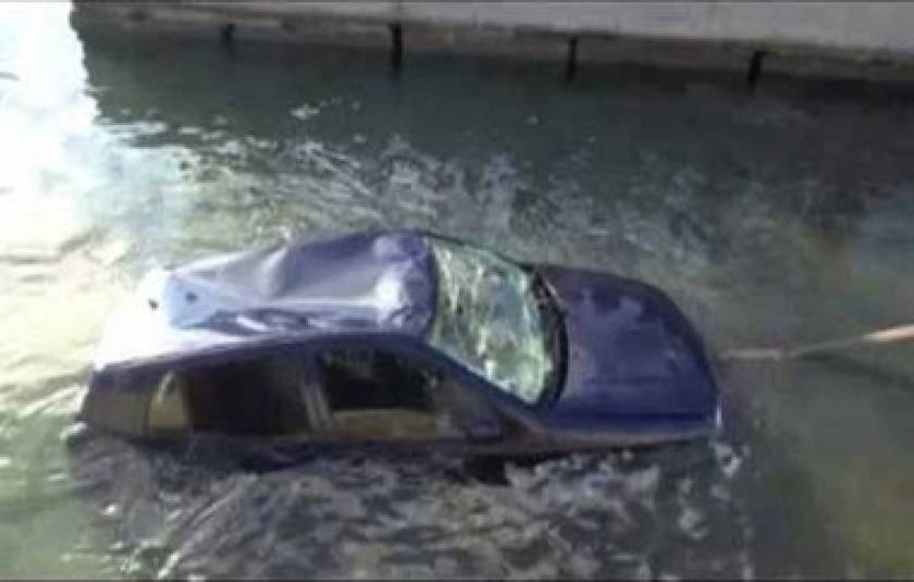 Αλεξανδρούπολη: Αυτοκίνητο «βούτηξε» στο λιμάνι της πόλης