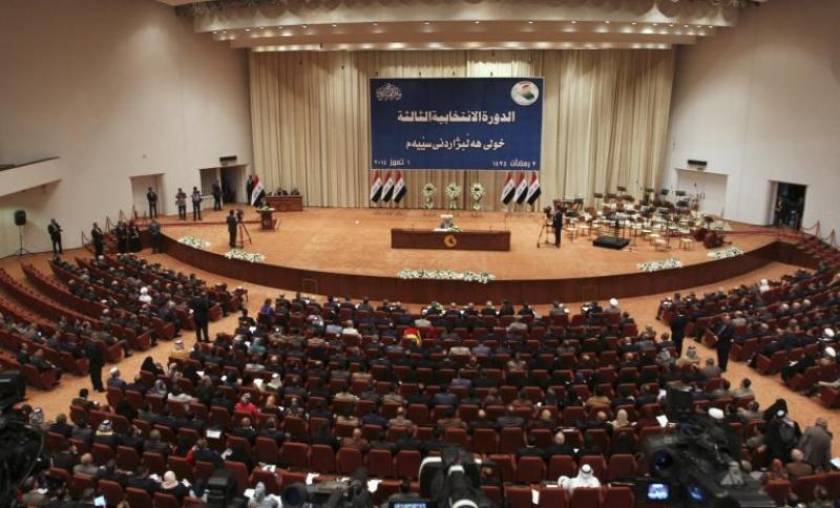 Ιράκ: Συγγενείς αγνοούμενων στρατιωτών εισέβαλαν στο κοινοβούλιο