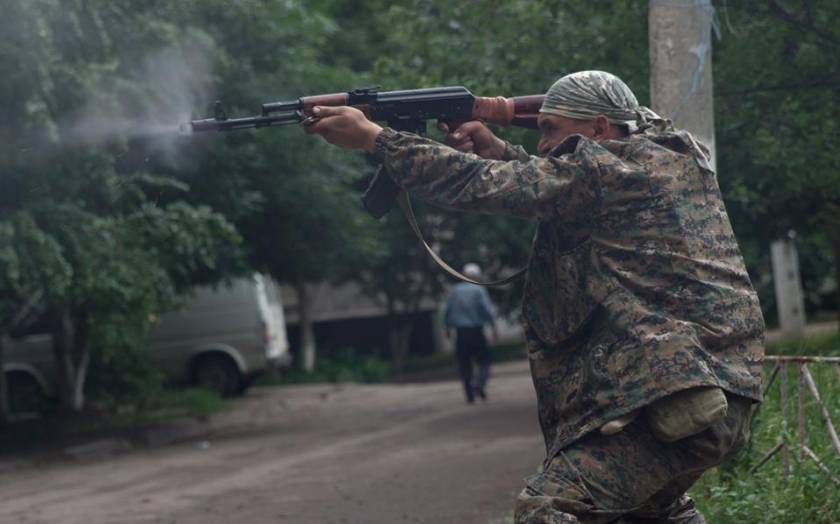 Ουκρανία: Συγκρούσεις στη Μαριούπολη λίγο πριν την εκεχειρία
