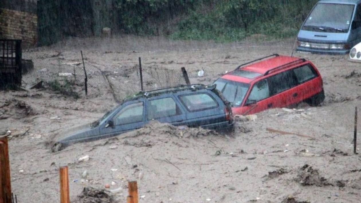 Καταρρακτώδεις βροχές και πλημμύρες πλήττουν την Βουλγαρία