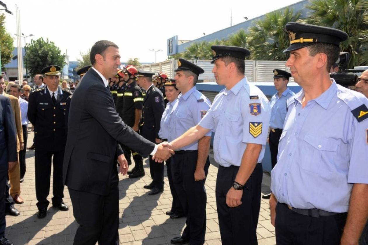 ΔΕΘ: Τα περίπτερα της Αστυνομίας και της Πυροσβεστικής εγκαινίασε ο Κικίλιας