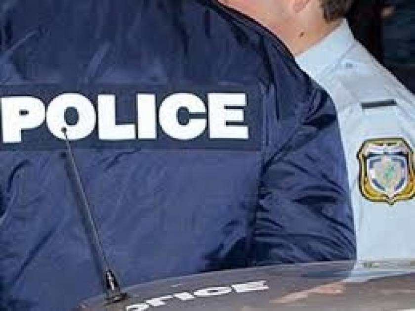Αγρίνιο: Συνελήφθη 23χρονος Ρομά με κυνηγετικά όπλα και σπαθιά
