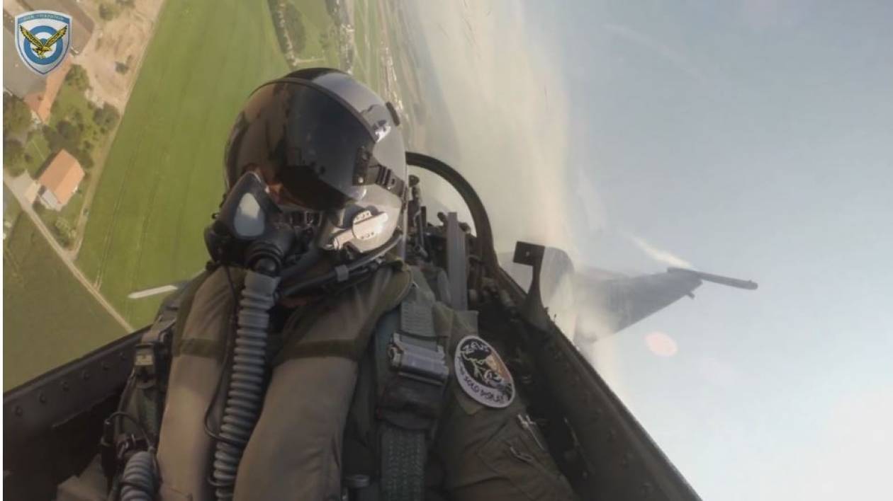 Οι «αετοί» της 115 ΠΜ - Βίντεο μέσα από το πιλοτήριο