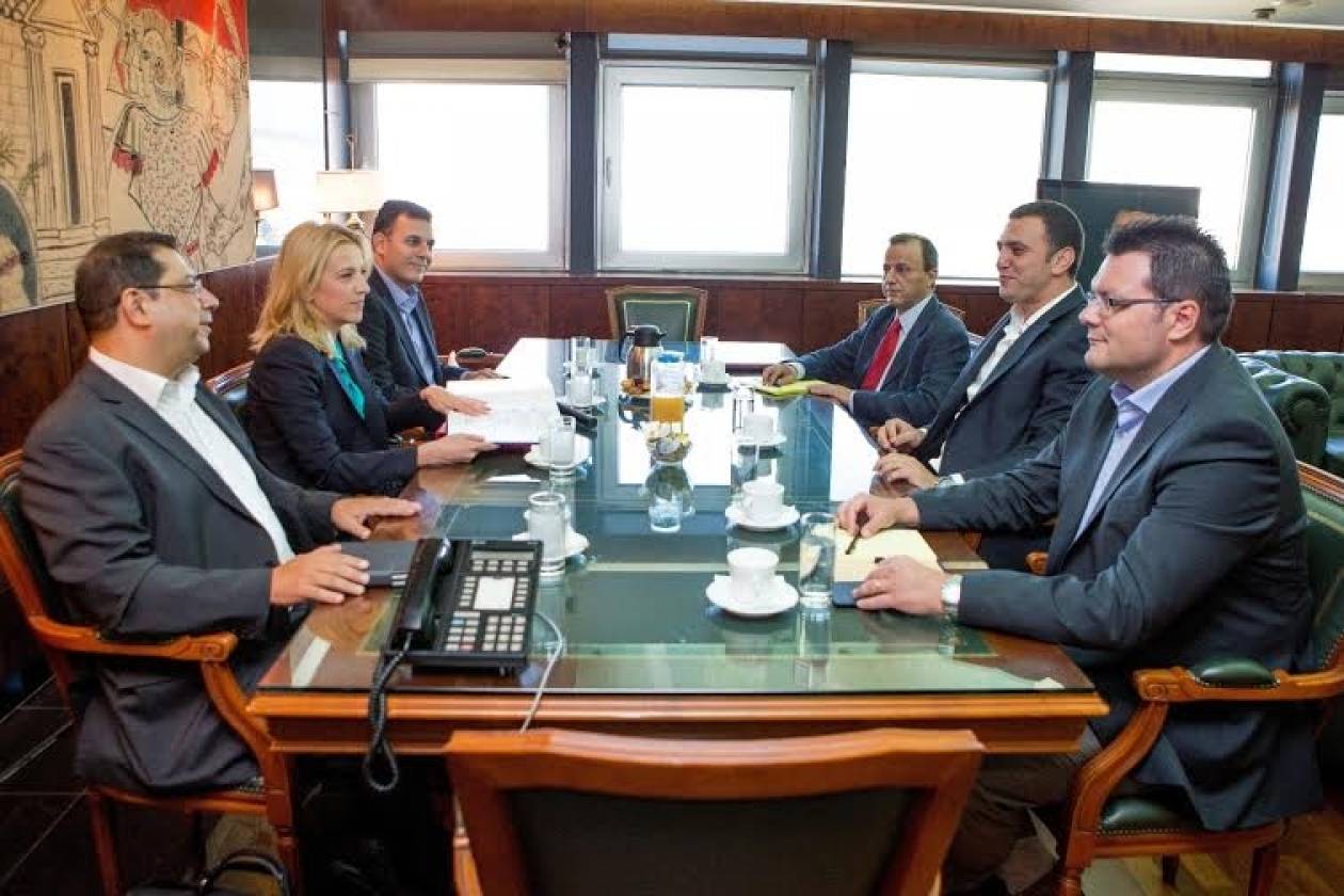 Ρένα Δούρου: Συνάντηση εφ’ όλης της ύλης με τον υπουργό Δημ. Τάξης