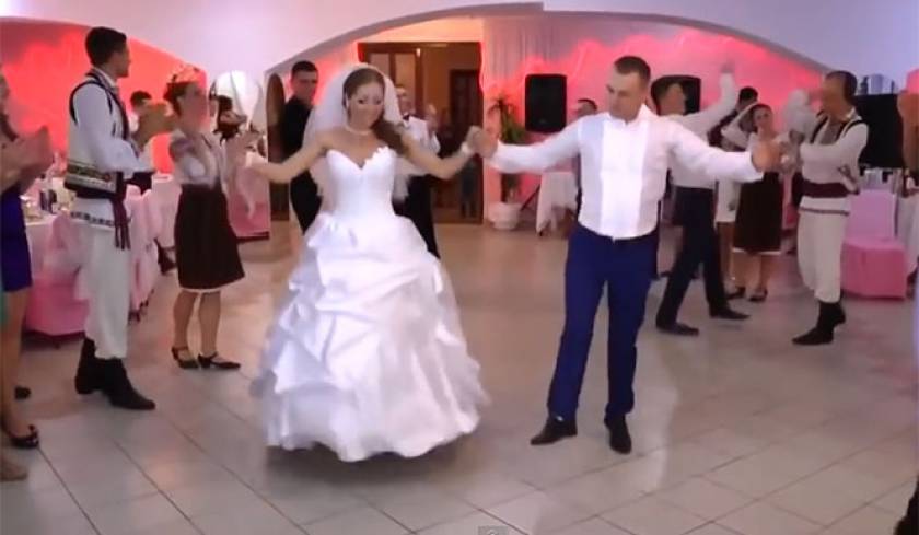 Ξέφρενο γαμήλιο γλέντι στην Μολδαβία (Video)