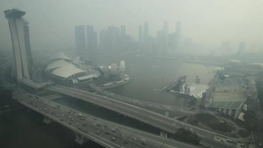 «Ανθυγιεινός» ο αέρας στη Σιγκαπούρη – Έφτασε σε νέα υψηλά επίπεδα η ρύπανση