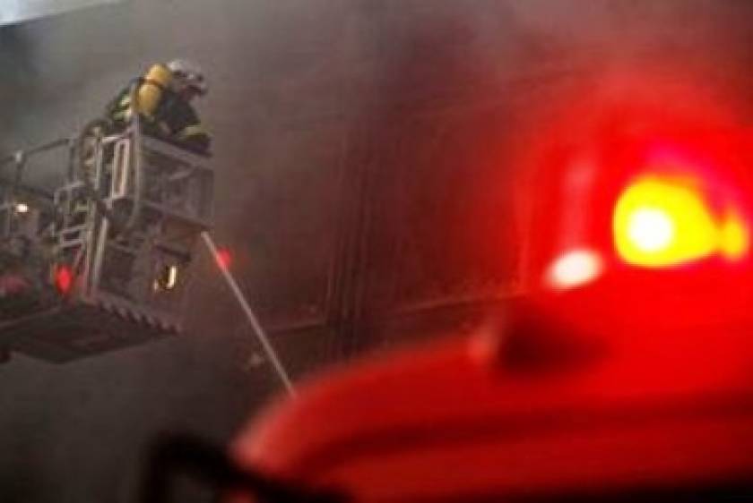 Περιστέρι: Φωτιά σε διαμέρισμα–Τραυματίστηκε πυροσβέστης