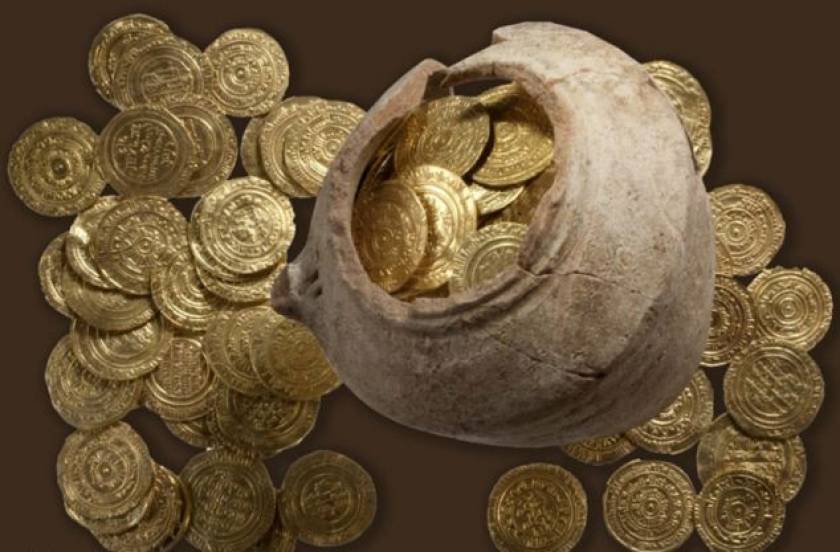 Crazy incident in Greece: He took his gold coins to the grave!