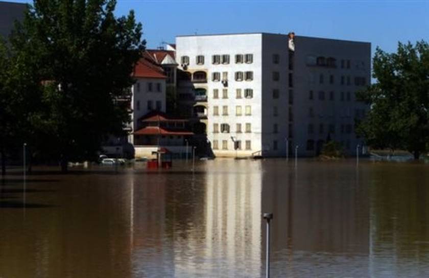 Σερβία: Μία νεκρή από τις καταστροφικές βροχοπτώσεις