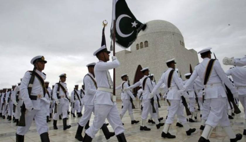 Πακιστάν: Η αλ Κάιντα αποπειράθηκε να επιτεθεί σε πολεμικό πλοίο των ΗΠΑ