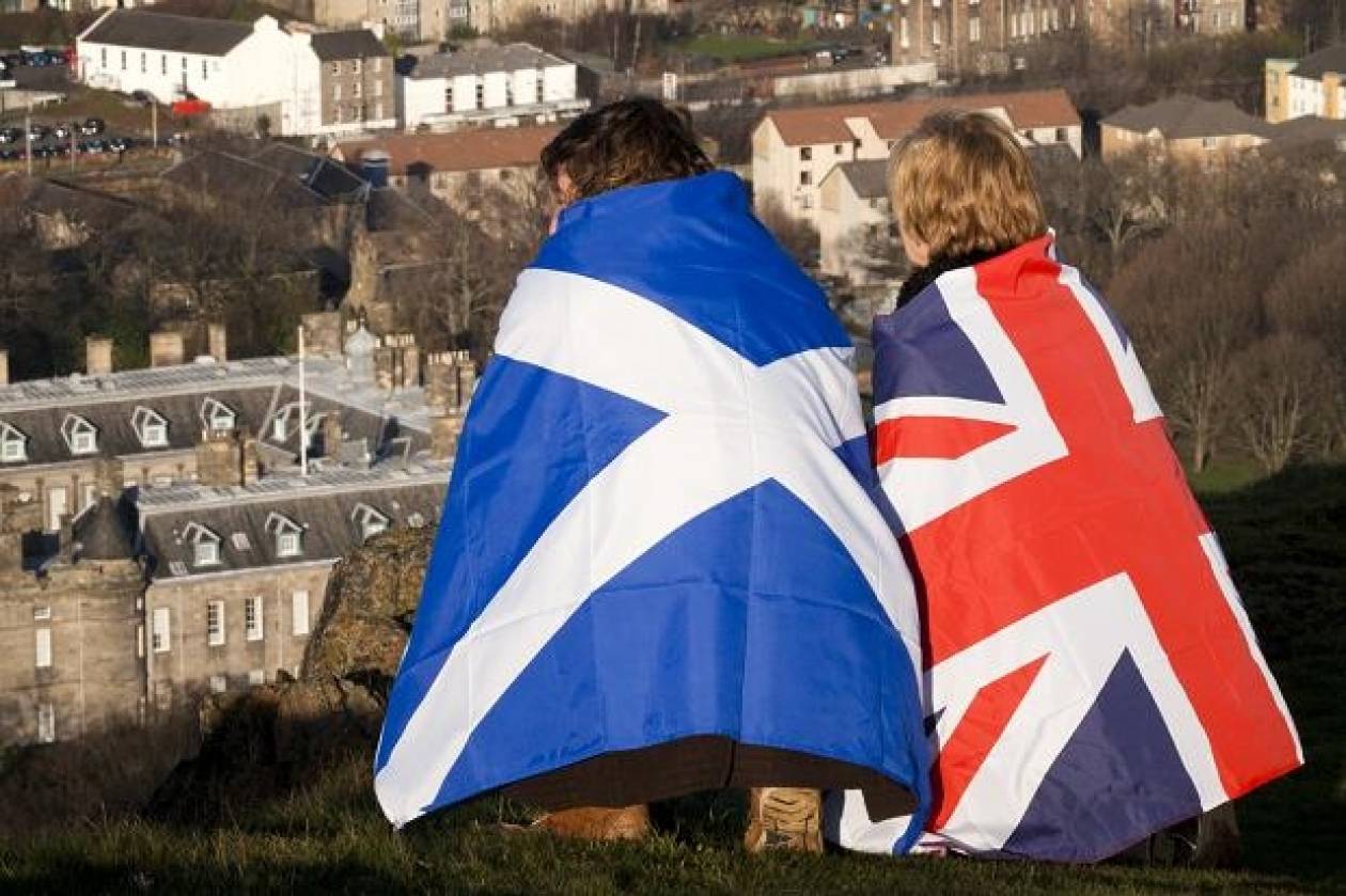 Σκωτία: Το 53% θέλει παραμονή στο Ηνωμένο Βασίλειο λίγες ώρες πριν το δημοψήφισμα