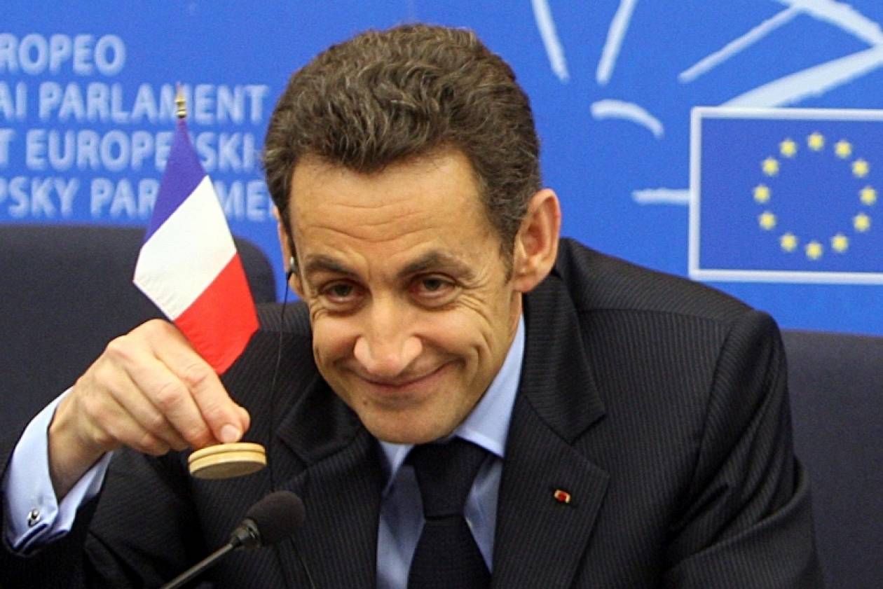Γαλλία: Ο Σαρκοζί ανακοίνωσε την επιστροφή του στην πολιτική σκηνή