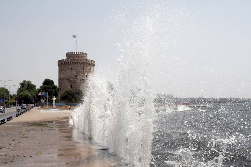 Θεσσαλονίκη: Προβλήματα από ισχυρούς ανέμους