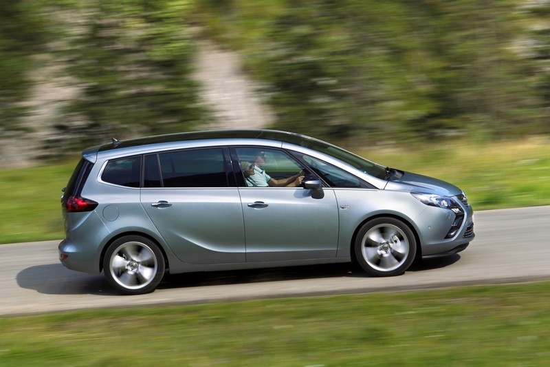 Opel: Τέσσερις Παγκόσμιες Πρεμιέρες στο Παρίσι