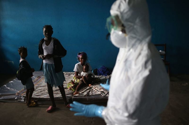 Έμπολα: Αναστήθηκαν θύματα του ιού στη Λιβερία! (pics)