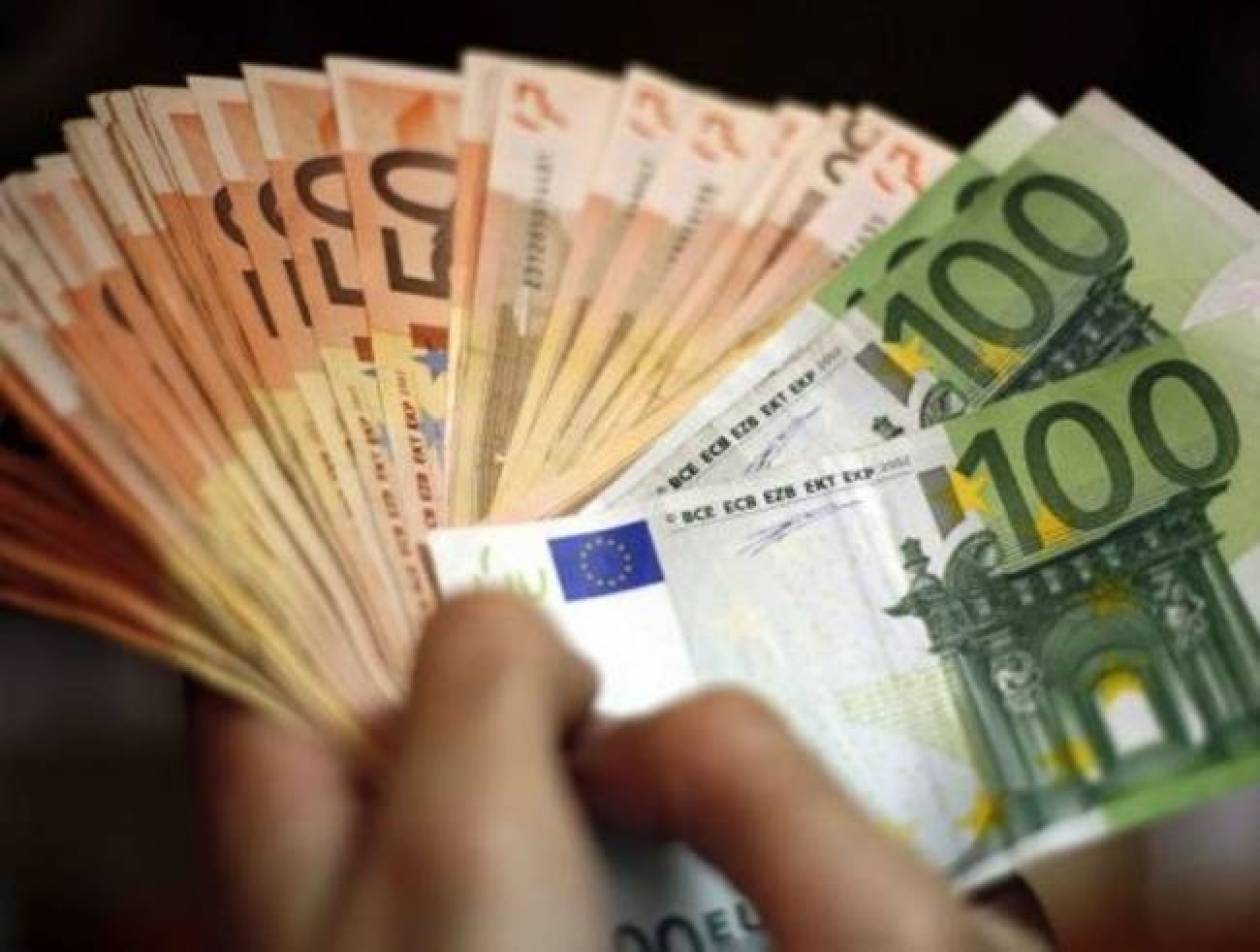 Υπόδειγμα ήθους: Υπάλληλος του Δήμου Ξάνθης βρήκε 4.200 ευρώ και τα παρέδωσε!