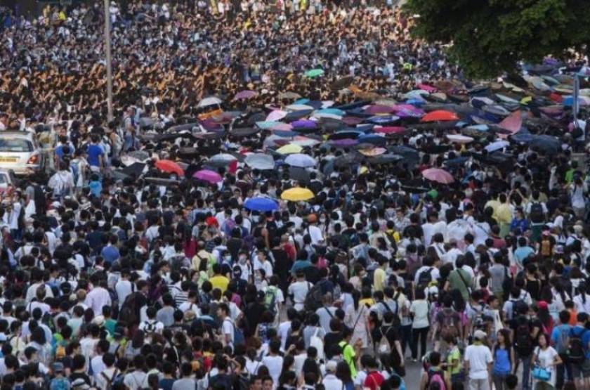 Χονγκ Κονγκ: Οι φοιτητές – διαδηλωτές δέχθηκαν να συζητήσουν με την κυβέρνηση