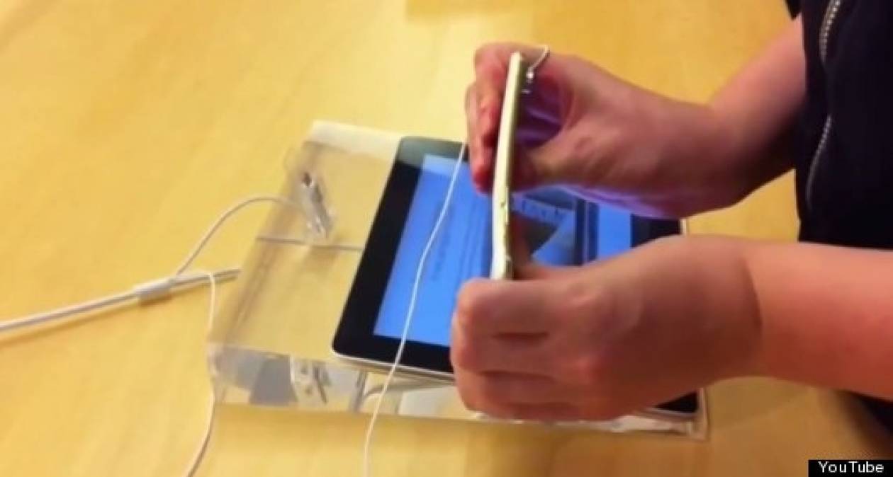 iPhone 6: Ήθελαν να δουν αν λυγίζει και τελικά το έσπασαν (vid)