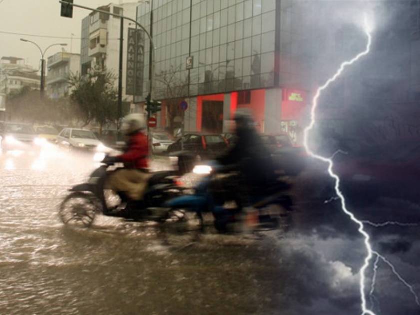 Καιρός: Ισχυρές βροχές και καταιγίδες πλήττουν τη χώρα