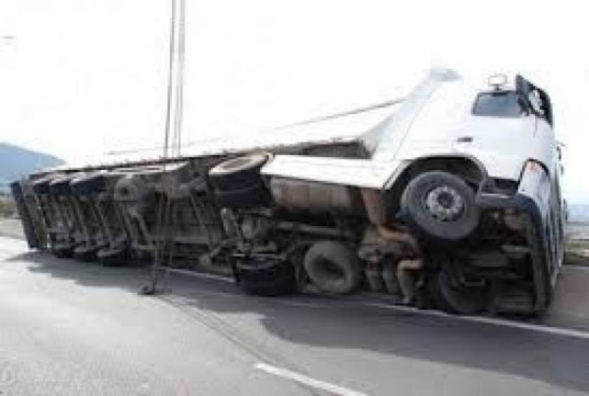 Νέο δυστύχημα με φορτηγό στις Σέρρες - Νεκρός ο οδηγός